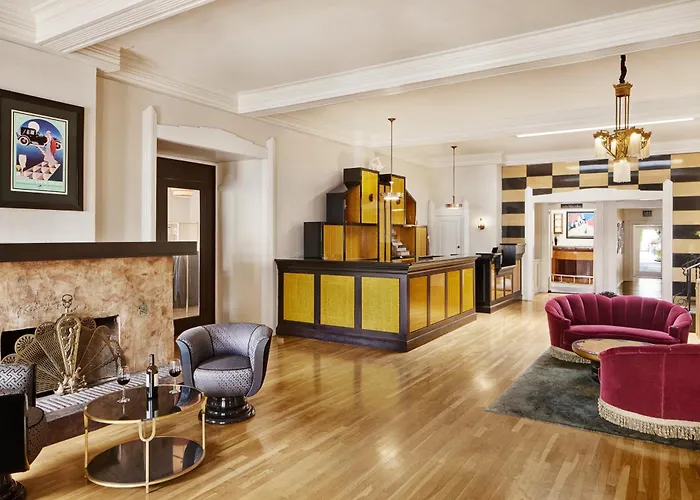 Mount View Hotel & Spa